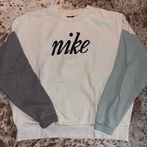 Nike crewneck
